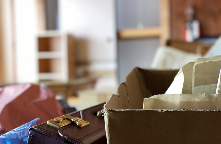 高槻市の不動産相続－【相続した家の荷物、そのままでも売却できる？】